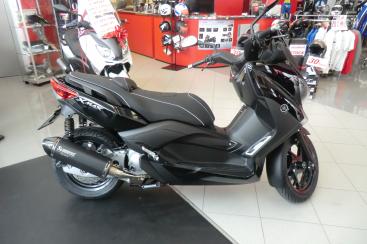 XMAX125'14 Con toda la equipación deportiva