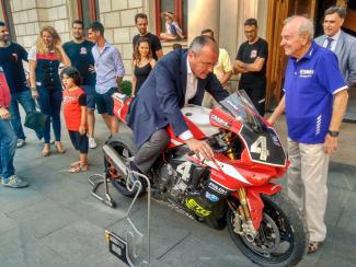 Recepción institucional al equipo Yamalube Folch Endurance por la su 11a victoria en las 24 Hores de Catalunya de Motociclismo 2017