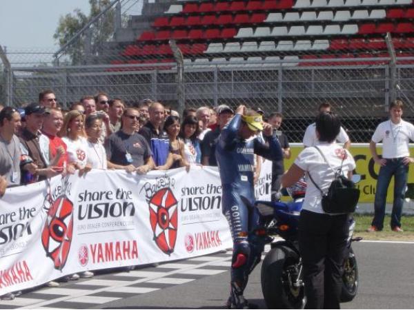 Presentación R6 y R1 2006 en Montmeló